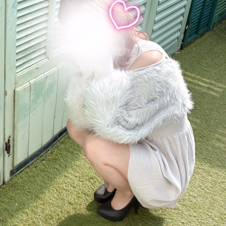 おはよーう！
朝はまだまだ寒い🥶

花粉症じゃないのに鼻水がやばい🥹笑

そして…
久々にこの時間に起きてるってことは
今日は7:00~15:00までいますっ🙋‍♀️

まってるねん🫶
まぬん