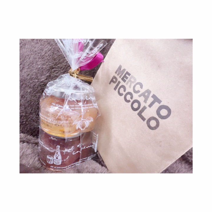 出勤しましたー( ¯ ³¯)♡
今日は感謝祭です🥰♡
お待ちしてます〜

なほちゃんから誕プレ頂きました🥺🩵
いつも仲良くしてくれてるのに
ほんと嬉しい限りです🥲♡
これからもよろしくね( ´›ω‹｀)💕