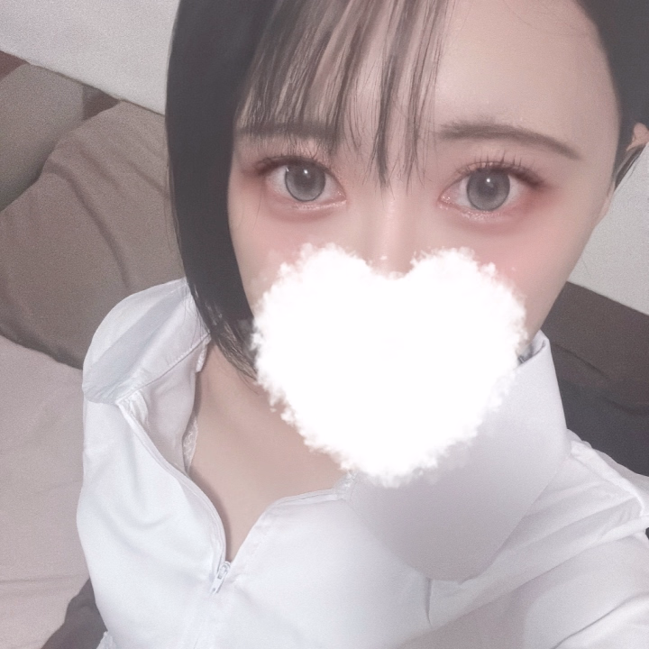 るいです🌺
24時まで出勤してます✨️

雨も少し弱くなって来たのでお出かけがてらるいに会いに来て気持ちいこと沢山しよ〜♡