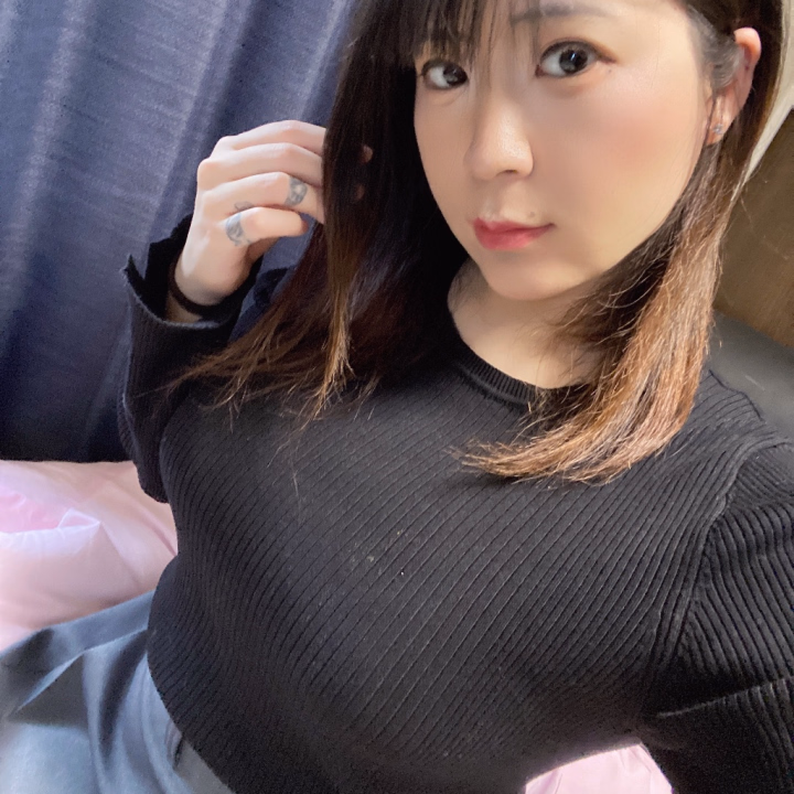 おはようございます☀

今日は12時から出勤です。

明日がラストなので
今日と明日めいいっぱい
楽しみませんか？