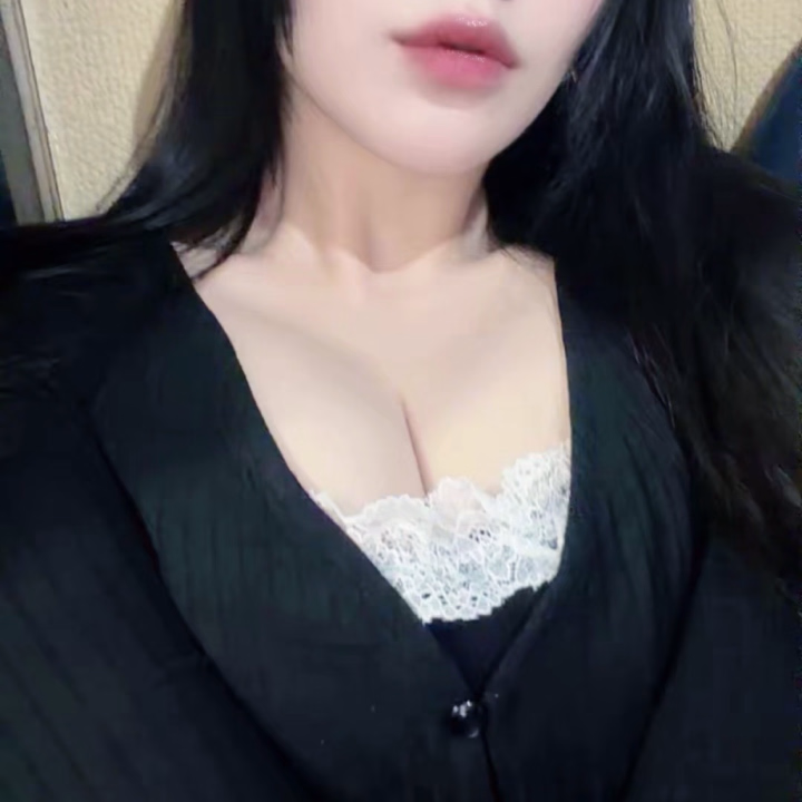 この服可愛くてお気に入り🫶🏻
12:30〜24:00まで待ってるよぉʚ(｡･ヮ･｡)ɞ