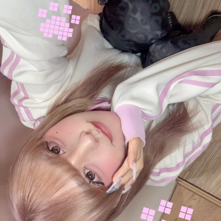こんにちは〜 こはです🎶
本日もよろしくお願いしまーす⊂( ᴖ ̫ᴖ)⊃
昨日のラスト会いに来てくれた
Sさん‼️60分コースありがとうございました > ·̫ <
1年ぶり?に来店したんだって
予定終わりに会いに来てくれて時間も時間で眠たいと思うのに来てくれたのありがとうだよぉᐡ ߹ ᴗ ߹ ᐡ
Sさん、ちくびが感じるんだって…
こはと同じだね…///💕
一緒に触り合いことかしたりして60分
あっという間だったね🤭︎
また、一緒に触り合い合いっこシてね♥