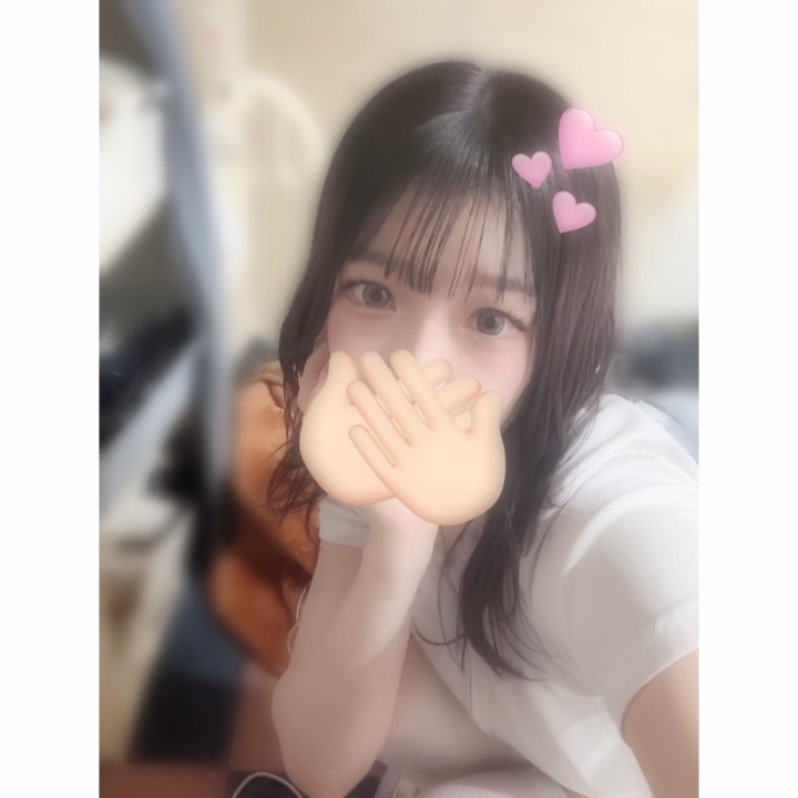 今日もたくさんのお兄さんと遊べて幸せ🐰💗💗ご予約様、ご指名様ありがとうございました🥰おまかせではなく全て指名だったのうれしかった〜🤭💞🍭明日も同じ時間にいます〜🍪まってるーーー！！！