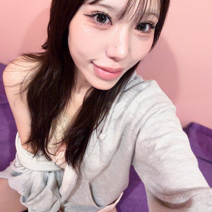 40分間ありがとうございましたー！！🫶🏻💕💕

初めましてのお兄さんでしたが、

なんとソープ初体験の方でした！！👀💓

飲み終わりでお店に寄ってくださって、

元気だなあと感心、、、！

可愛い、気持ちいいって沢山言ってくれて嬉しかったです！！☺️💕💕

また遊びに来てくれたら嬉しいです！！💭💓

楽しい時間をありがとうございました！！🥰❤️❤️