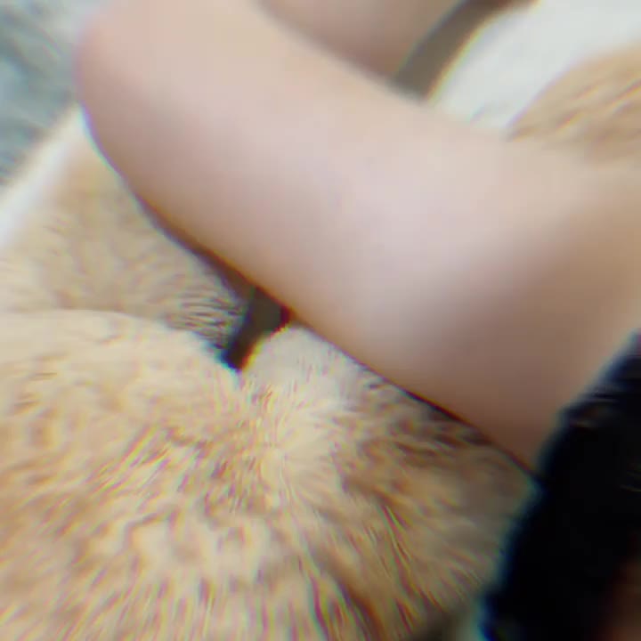 もちもち太ももで挟んですりすり♪🍌をこきこき♪キミはどうされたい😏？それとも…足こきの方が良かったかな😝？PT🎁で応援してね！ぷるぷる🍑尻もアップしてあるよ〜😆✨