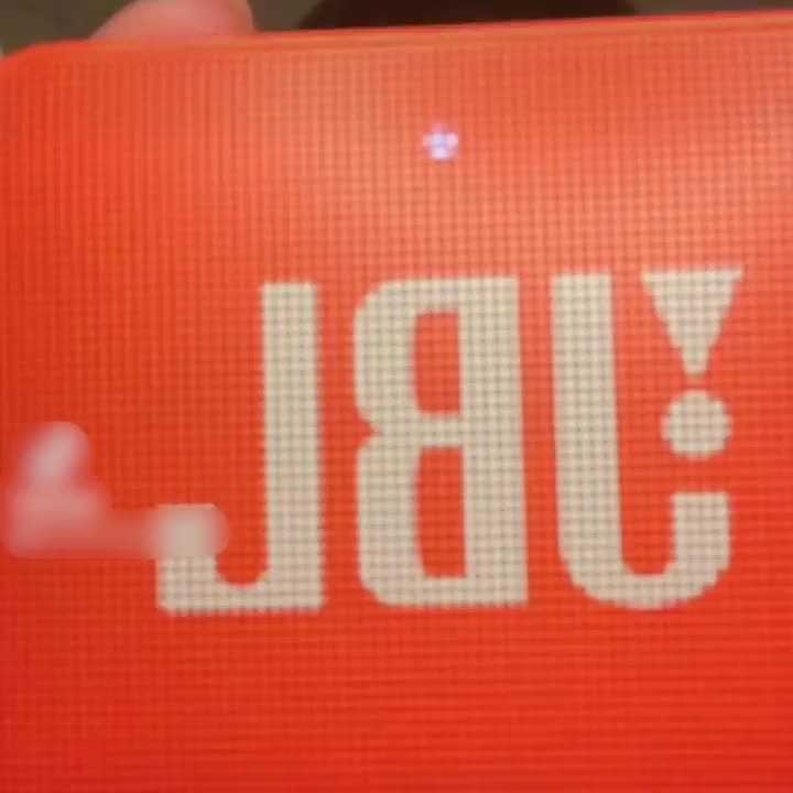 明日の月曜日が憂鬱で
ブルーになっちゃってるお兄さん！
こんばんワ٩( ᐛ )و

ブルーな気分って皆さん
どうやって変えてますか🤔？

・もなは好きな音楽を聴く
・漫画を読む
・サブスクで好きなバラエティを観る
・甘いものを食べる

などなど、あの手この手で無理やり
テンション上げることがあります⤴︎

んで、この動画はテンションを
上げてる訳ではなくて…
最近お部屋によって音楽が小さい時が
あったような、なかったような…

じゃ、スピーカー持って来て
他のお部屋に迷惑がかからない程度の
音量で音楽流してみようかなーと
思ったついでにノリノリもなを
撮ってみたやつです🤣

スヤァする時は、ハワイの波の音とか、
水に関する音を流します🙂

で、お兄さんの気分を上げる
もなからの提案は、クラブ華で
あんなことやこんなこと
しちゃいませんか🤗？

そうだ！これが本題だった🤣

本日もラストまでおりますので、
今からでも間に合います！！

お誘いお待ちしております🫶🏻

mona💋