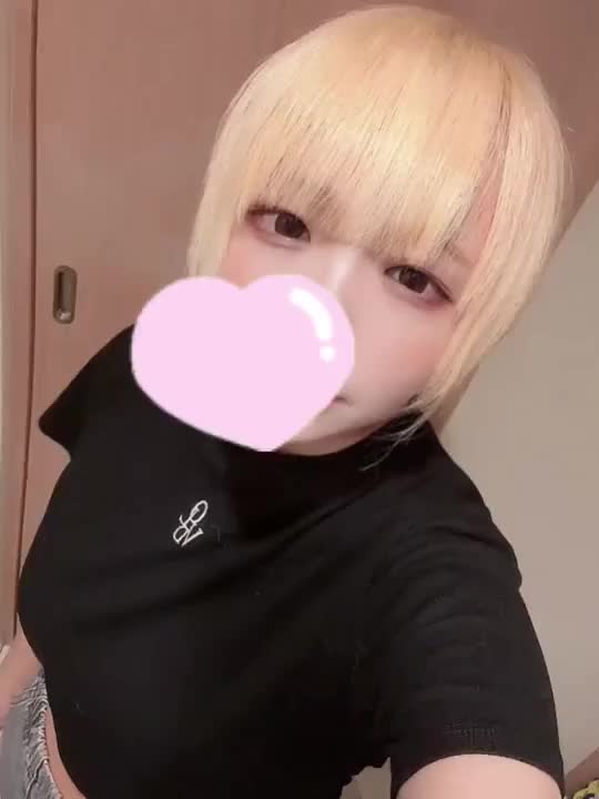 あまり着ないタイプの服🐹