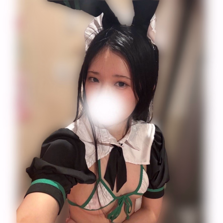 こんばんは🌙なるです🍥

今日来てくれたお兄さん達ありがとう😚

差し入れもありがとう(  . .)"

みんな可愛い可愛い言ってくれてうはうはの1日でした🤭

10日は21時〜の65が🈳です‼️
明後日は有難いことに満枠です🙂‍↕️

次来るのが2月下旬になっちゃうのでお時間合いそうな方ぜひぜひです🫶🏻