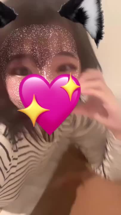 お兄様お仕事お疲れ様です！
明日は祝日だね💕︎
今日の夜からたっくさんイチャイチャしたいな…///
お誘いお待ちしております🥹