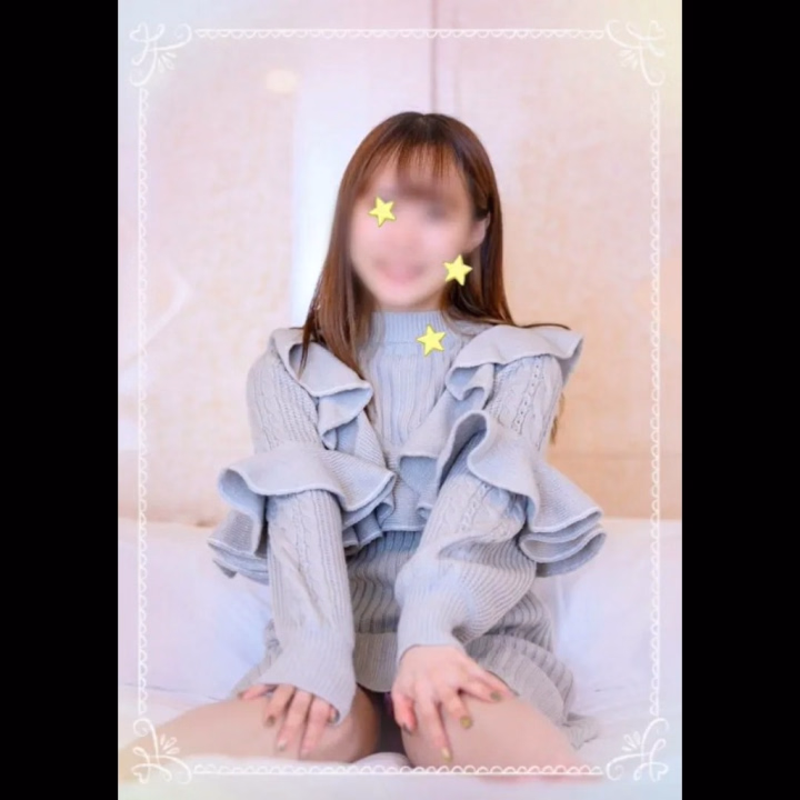 こんにちは！
みつはです🌷

本日もラストまで出勤してます🙋🏻‍♀️

台風が近づいてきてますね😵‍💫
予定が無くなった
お兄様もいるかな？

もし退屈してたら
無理のない範囲で
遊びに来てくれたら
嬉しいな(*´˘`*)♡

☘️みつは☘️