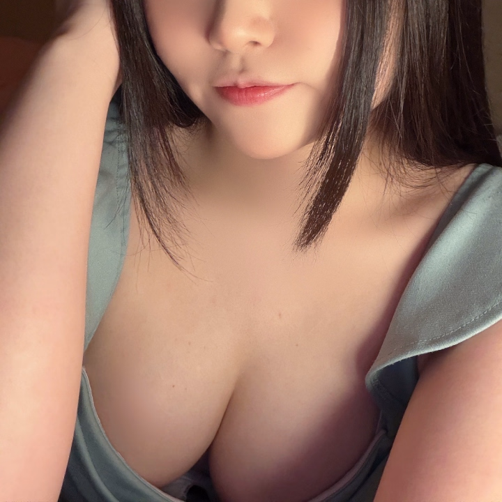 こんにちは✨

本日も20時から出勤します💓

ラブラブで楽しいこと
一緒にしませんか〜？☺️💕

お待ちしております💓