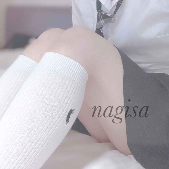 白ソックス🧦⋈*｡ﾟ
