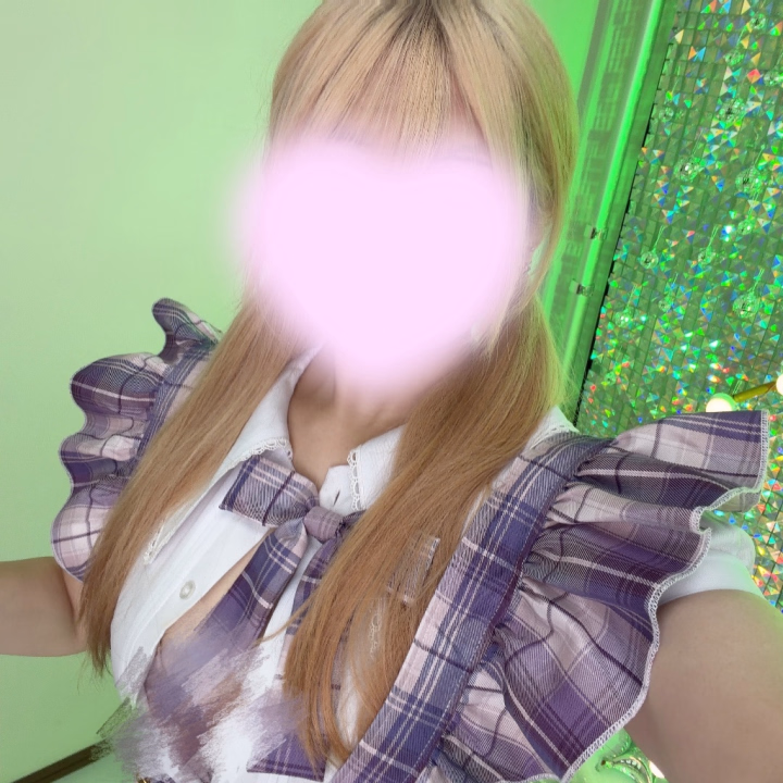 お久しぶりです！松山から帰ってきました✨️
バイオには明日から木金土と3日間出勤させていただきます！
会えるー！ってお兄さんぜひお待ちしてます🥹💕