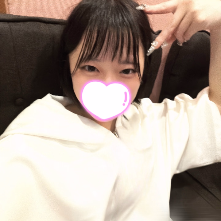 おはよーーん✌️
にこるんです！！

日記ほんと滞っててごめん！！！

今日は11時から居て
12時-15時45分ぐらいまで空いてます✊🏻‪

爪を最近長くしたんだけど、ほんとにーーに生活困難民で困ってる🫠！
箸も持てないの(笑)
勘弁してえええ😭食べさせてええ😭（？）

今日もおさそいまってるねん🫶🏻