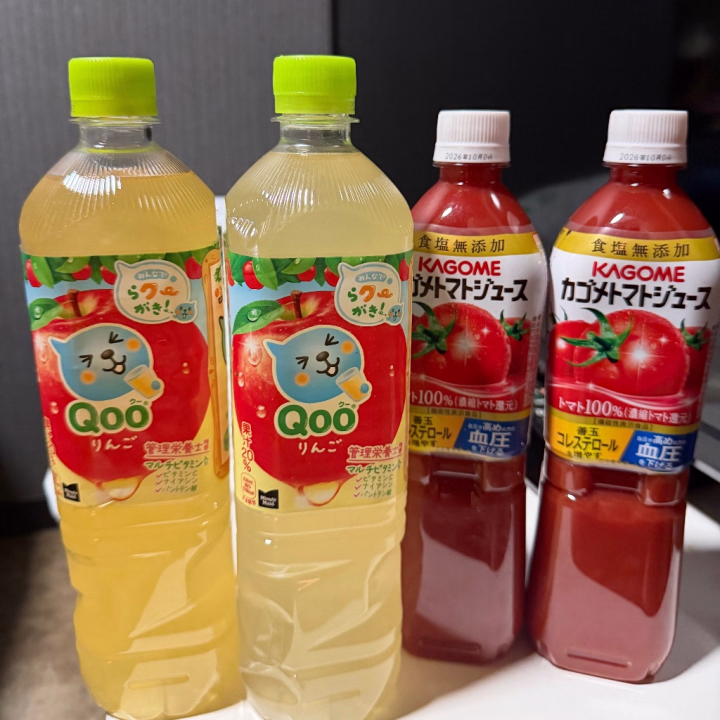 久しぶりの日記❤️5ヶ月ぶりに来てくれたらお客さんがQooとトマトジュースまたくれた❤️この2つは冷蔵庫にずっとストックしてあるから本当助かる🥰

今日も大きいおちんちんでるかちゃんのきつきつまんこで気持ちよくなってくれたから大満足😽

また来てね😍