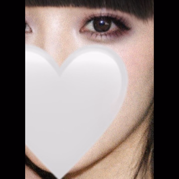 最近デジカメで写真撮るのにハマってるんだ今日も出勤してます💓自宅待機だから早めに予約の電話入れてね🤙