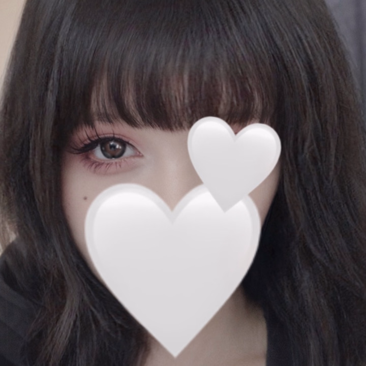 今日ちょっと髪ゆるく巻いたどう？🤍

今日はるばる東京のほうか、るかちゃんに会いに来てくれた方がいて嬉しかったなー🩷

るかちゃんが逆アナ上手っていうのそっちでも噂されちゃってるの…？😳

最初は逆アナの予定じゃなかったけど、るかちゃんの事目の前にしたら挿れられたくなっちゃったんだって本当にエッチなお兄さんだったな🍌❤️❤️

また会いに来てくれるの楽しみにしてる😘