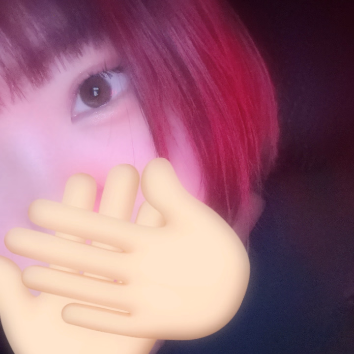 おはよぉございます！
新年明けましておめでとうございます💗
なんだかんだ出勤出来なくてごめんね😭
新年早々髪をバッサリ切りました✂️
ボブの私も見に来てね💕︎💕︎