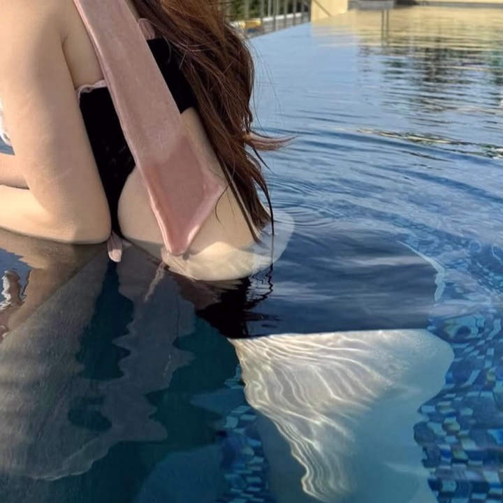 少し前に最高のサウナ体験💓
しにお出かけしたりしました☺️

かわいい水着のおしりだよん🍑


今日も予定通り
このあと9:00〜17:00です☺️💓

女の子多いのでお早めに
お店にお問い合わせしてくださいね☝️✨



ご奉仕Ⓜ️ット×バキュームFラ👅
が得意です😌💓

⭐︎Ⓜ️ット技を堪能したい方(新技取り入れました💓)

⭐︎じっくりねっとり気持ちよくなりたい方

⭐︎癒されたい方🪽‪🤍

⭐︎前立腺マッサージで内側からトロトロに溶かされたい方🫠💓

⭐︎元エステティシャンなので本格リンパマッサージもお任せください☝️✨

今月のローションの香り💜イランイラン💜
(お帰りの時、匂い残らないので安心してください❣️)

お誘いお待ちしてます💓