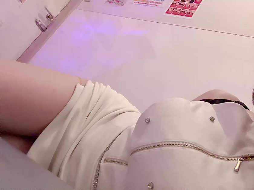 最近、
・ちゃんと寝ても疲れ抜けない
・人に気を遣いすぎちゃう
・癒しほしい
・ただ甘やかされたい

そんな人、多くないですか？🥺

私は、
“ただえっちな時間”
というより、

「この子といると落ち着く」
「気づいたら力抜けてた」
って思ってもらえる時間を大事にしてます😌

ぴたっと密着しながら、、、
ゆっくりリンパ流したり、
優しく触れたり…

気持ちよさと安心感、
どっちも味わってもらえたら嬉しいな🪽‪🤍

ご奉仕も大好きなので、
いっぱい甘やかされたい方は
相性いいかもしれません👅💓

「今日は誰かに癒されたいな」
って気分の方、
タイミング合ったらぜひ会いに来てね💓


5/20 9:00〜17:00
5/21 9:00〜24:00
5/22 9:00〜17:00
5/23 9:00〜24:00
5/24 おやすみ
5/25 おやすみ
5/26 9:00〜17:00
5/27 おやすみ
5/28 17:00〜24:00
このあとは〜6/10まで土浦にいます💓