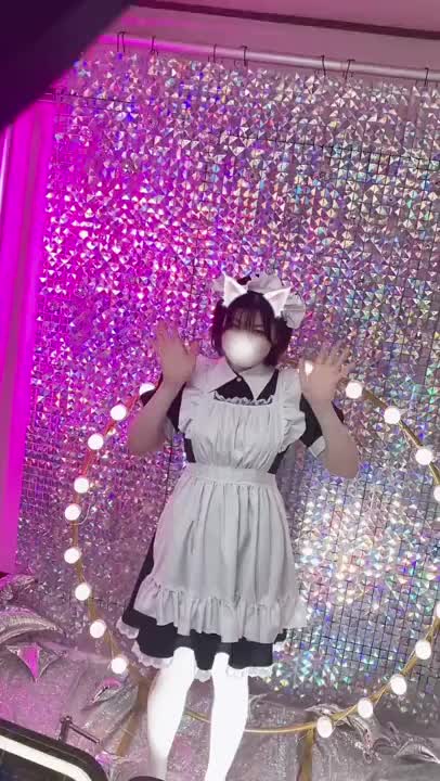 メイドさん姿で撮影して頂きました😆
まだメイドさんでした事ないので、ぜひしつけてくださる方募集しております🤭