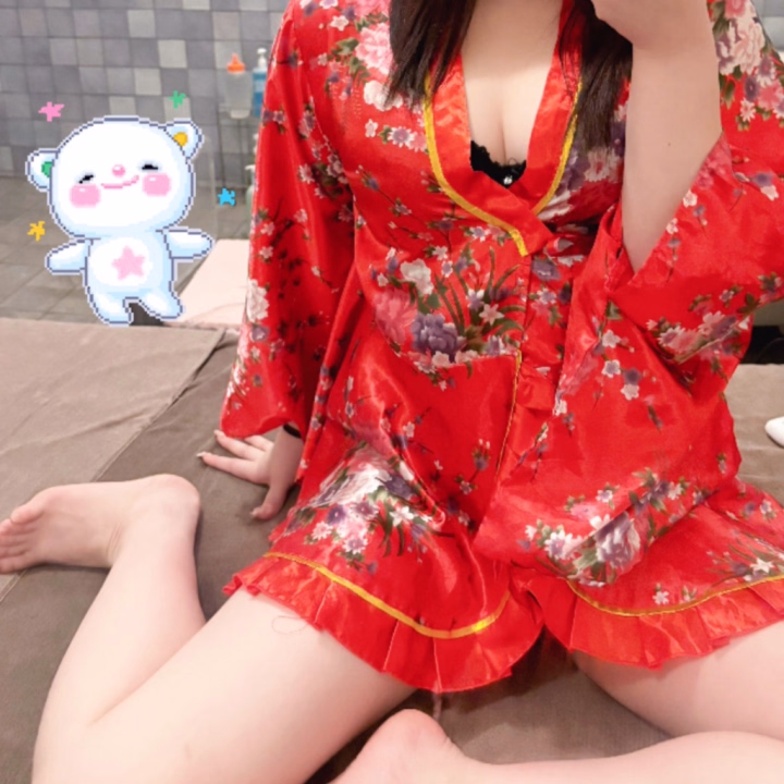会いに来てくれてありがとう☺️🩷
最初から話しやすくて、
気づいたらずっと笑ってたね🤭✨
風俗あるあるや裏話も盛り上がりすぎて、
時間が全然足りなかった💭
共感できることも多くて、
「それ分かる!」って何回言ったんだろう😂🫶
もちろんイチャイチャな時間も幸せだったし、
居心地がよくてあっという間でした🩷
またいっぱいお話して、
たくさん笑おうね💋
ありがとうございました☺️