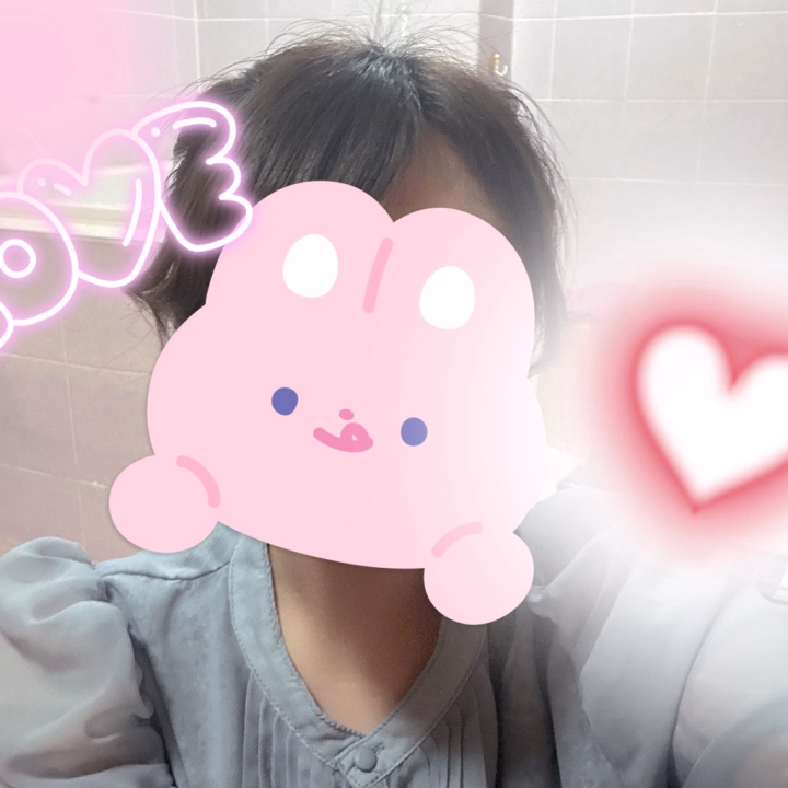おはようございます☀️
のあんです！💚

昨日は暑かったり寒かったりしたから今日は過ごしやすいといいなぁ〜😌

朝ごはんは今日はゆっくり食べれた😆
欠かさない大好きな納豆食べて元気もりもりです✨

最近ハマってる映画は一周回って「君の名は」✨
面白くて、キュンキュンして何回も繰り返し見ちゃうなぁ💕
聖地巡礼とかしてみたい✨
お兄様方の好きな映画とかあったら教えてほしいなぁ🙋‍♀️
メッセージお待ちしてますね💕

今日も12:00〜出勤予定なのでお時間合うお兄様方お風呂入りに来てくれたらとっても嬉しいです🥰
お兄様方のことお待ちしてますね😘