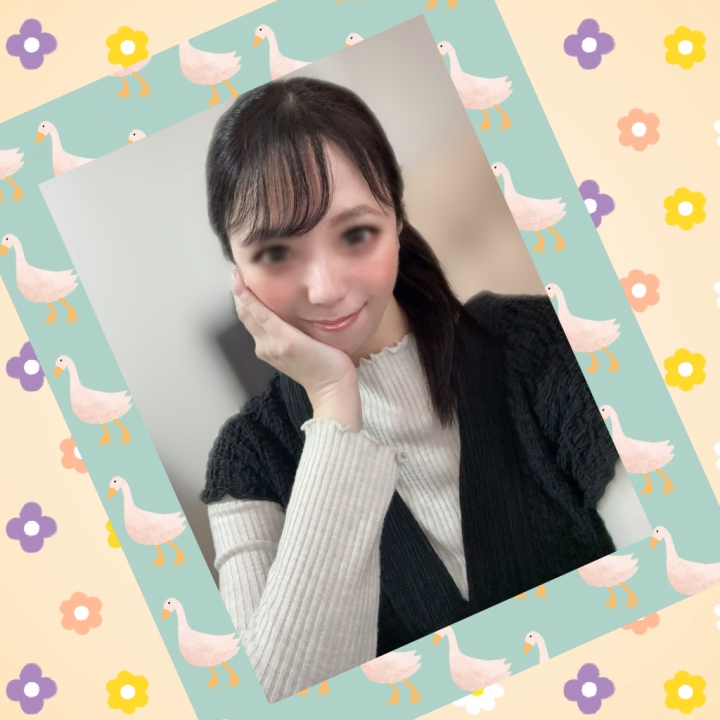 おはです🌞

サラリーマン×リュック

ってお洒落で素敵ですわー✨

いわゆるビジネスリュックと

スーツのコラボは無敵です🫶

パソコンを持ち歩くにも便利で、

実用的で良いですよね♪

ただ、ハピネスで見かけるリュックは

ビックリするほど重すぎて💦

お兄さんの肩を心配していますよ⚠️

リュックを背負うサラリーマンさんも

そうでないサラリーマンさんも

いつもお疲れ様です💗

ぐっでい(๑˘ ³˘๑)•*¨*•.¸¸♪︎

たお