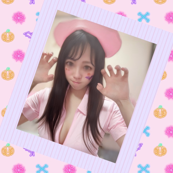 今日のお礼でございます(^人^)
ご一緒させていただいた
全てのお兄さまが、
ほんとに魅力溢れる
とっても個性的な
紳士でいらっしゃいました✨
熱くて温かいひとときを
ありがとうございました🫶
またお会いできたら嬉しいです♪
Fさま、ハンドクリームありがとうございます✨
大切に使わせていただきます♪
次の出勤は28日(水)です🌸
7時から15時までになります。
平日ですがご都合よろしければ
一緒に遊びましょ💋
たお