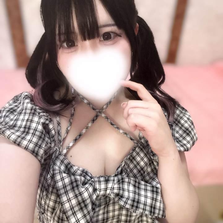 お休みの日の夜！🌙*ﾟ♡

にこりと楽しい時間一緒に過ごしてくださいっᴗ͈̥̥̥̆‸ᴗ͈̥̥̥̆♡♡

あってくれたお兄さんと旅行について話した〜❣️お兄さんは来月いくかもしれないらしいっ✈️✨️
またお話ききたいなー( ᵒ̴̶̷᷄ д ᵒ̴̶̷᷅ )♡♡

にこりも今年中に行くのが目標ー！！🫶
まずパスポート取らなきゃだ😹😹👍

まだまだお誘いまってます！今日はゆるふわひくめのツインテールだよ(՞ •̥㉦•̥՞)💞