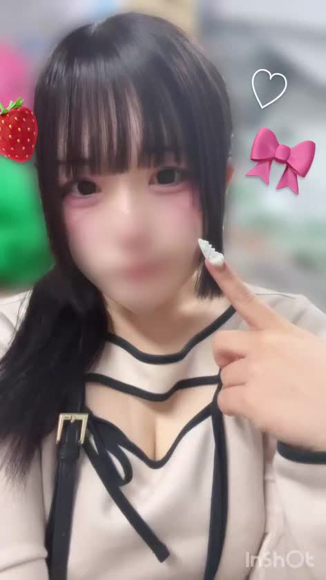 おはようございます！♡

今日短い時間ですが出勤します🎀
事前ネット予約ありがとうございます🫶
会えるのがとっても楽しみー！♡

さいきんは暑すぎて夏服を購入した〜🎀♡
かわいいお洋服きてたくさんお出かけする！予定😆🍒🤍

おすすめお出かけスポットがあれば
教えてくださいっ💌🤍

今日もお願いいたします♡