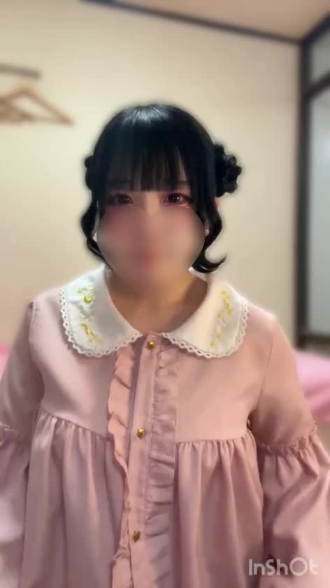 今日のにこり！パジャマ見たいな衣装🎀

お兄さんとおうちにいるみたいな
あまあまな時間を過ごしたいなー🍓♡♡

お仕事の疲れを癒します🪼♡♡