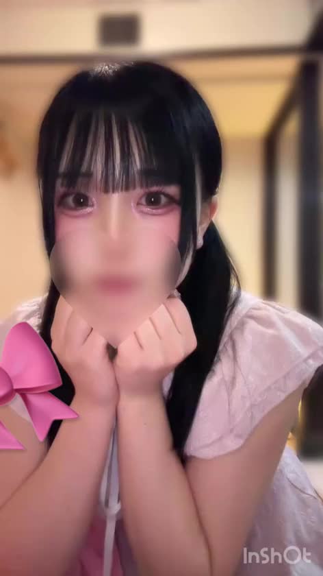 にこりです！♡♡ 

明日はお休みなので🌙*ﾟ月曜日週の始まりから会えるのを楽しみにしてます💞⭐️

さっきおにいさんに肌がスベスベだし、ずっとぎゅってしてたいって言われた( ॣo ᴗo )➰🤍🤍

にこりも自分でそうおもう🎶
可愛くして待ってるう♡🧸💌