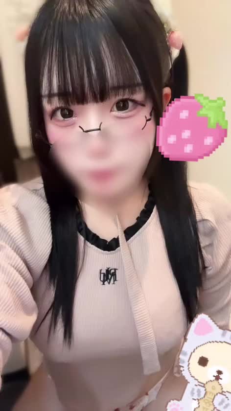 お休みの日ににこりに会って貰えて嬉しかったー(っ ˃̣̣̥᷄︵˂̣̣̥᷅ )っ⁾⁾💞💞

夜までいるのでまだまだっ！お誘いお待ちしております🎀

にこりがハマっているアニメについてね、お兄さんとお話できてその時間が本当に楽しかったんだ〜💞🫶🌟
これからもガチャガチャ回すし、これからやる映画もみにいくよᴗ͈̥̥̥̆‸ᴗ͈̥̥̥̆♡♡


改めて❣️夜までお願いいたします🧸💌
