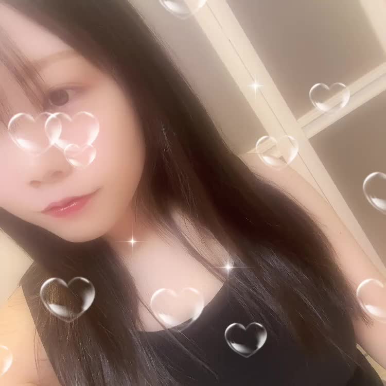 表情作る前に録画始まってたので、
最初の方ちょっと油断してます😂

明日16時からいます✨️
よろしくお願いいたします🙇🏻‍♀️‪‪