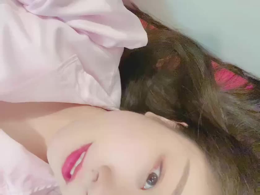 初舌出し動画…😵‍💫💗

ちょっと恥ずかしかった💦

きよら