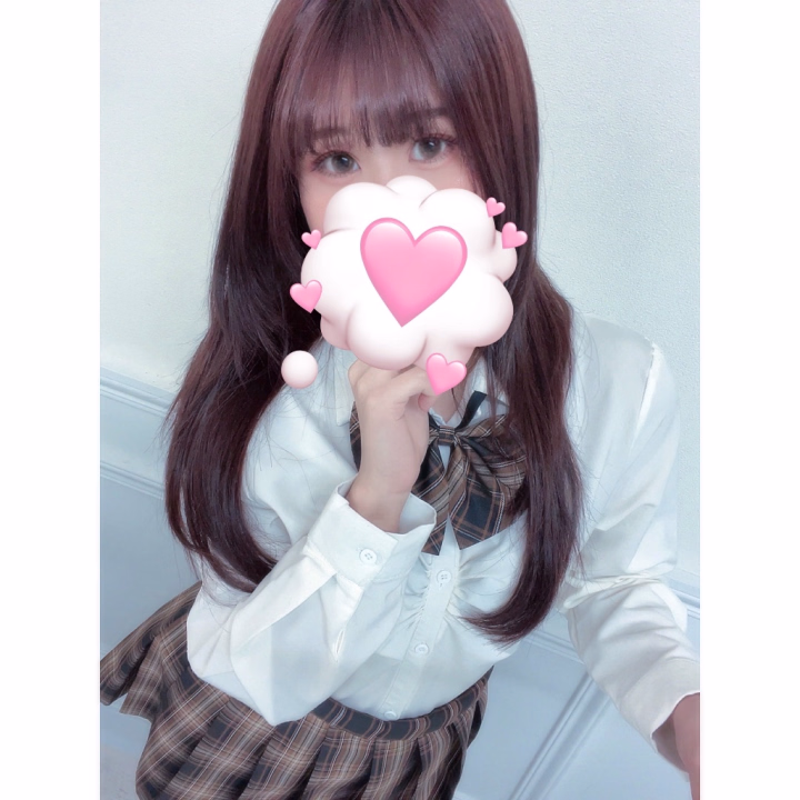 お仕事で疲れてるお兄さんも、遊び疲れたお兄さんも、今日ははるかがたっぷり癒します🫶💕

マッサージしながらゆっくりくっついたり、いっぱいお話したり、何も考えずに甘えてくれる時間にしたいです☺️

「なんか落ち着く」って思ってもらえる空気づくりを大事にしてます🍀

いっぱい癒されて、元気になって帰ってね✨
