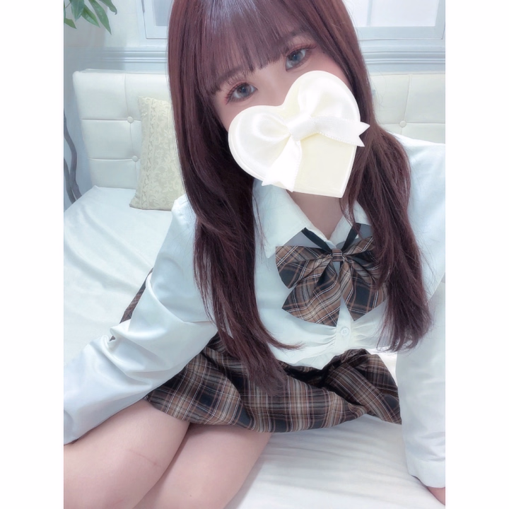 おはようございます☀️
土曜日ですねっ🫶

お仕事のお兄さんも、お休みでのんびりしてるお兄さんも、今週ほんとにお疲れさまでした💭

いっぱい頑張ったご褒美に、はるかがたくさん癒します🤍
よしよししたり、ぎゅーって甘えたり、くっついてまったりしたり🫣

疲れた心も体も、ふわ〜って軽くなる時間にしたいなって思ってます✨

今日はいっぱいイチャイチャして、幸せな土曜日にしよ？💕