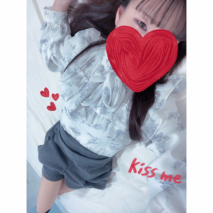 ちゅーってしてるとすごく幸せで落ち着くから、気づいたらずーっとしちゃいます🫣💕

何分でもしてたいタイプです🥰

いっぱいくっついて、いっぱいキスして、恋人みたいにイチャイチャしよ？🫶🤍

ちゅー好きなお兄さんは、はるかととっても相性いいと思います🫶🌷