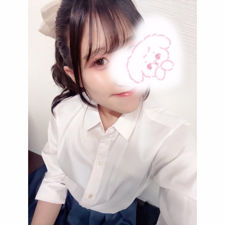 「一緒にいると楽しい！」とか「めっちゃ笑った！」って言ってもらえることが多いです🫶✨

まったり癒し系の時間も大好きだけど、いっぱいお話して笑ったり、友達みたいにわちゃわちゃする時間もまた大好き😆💕

人見知りのお兄さんにも、自然と「なんか話しやすいね」って思ってもらえるような空気感を大事にしてます🌷

楽しいのが好きなお兄さんとは、ただえっちなだけじゃなくて、「楽しかったな〜」って思ってもらえる時間にしたいです🤍

いっぱい笑って、いっぱい癒される時間にしよ〜っ🫶