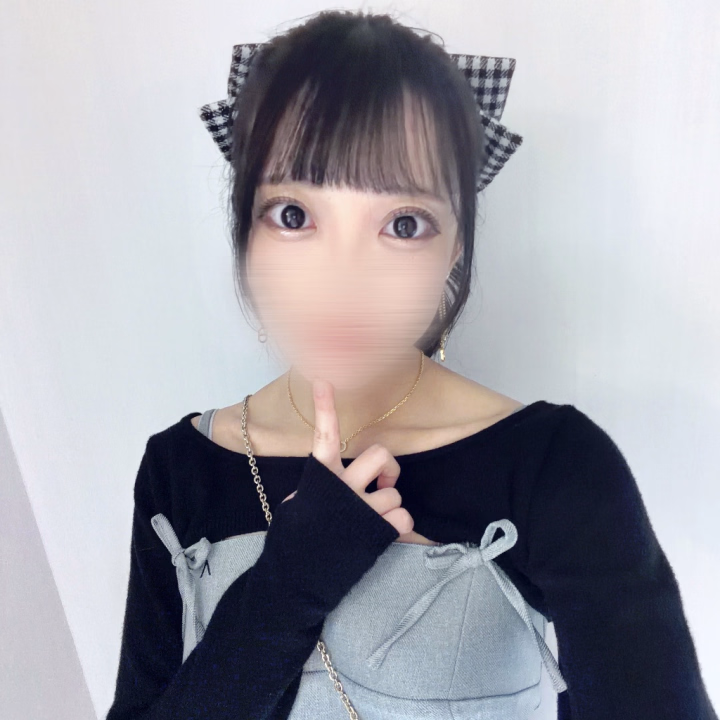 【ちょこっとおさんぽ時間🌷】


おはよう☁️

最近なかなか日記を更新できなくてごめんね🥺💦
楽しみに待っててくれてるみんなに、ちゃんとお話したいことはたくさんあるんだけど、少しバタバタしてました💭

今日は朝からお散歩してきます🚶‍♀️🌿
ゆっくり歩きながら、季節の空気を感じたり、いろんなことを考えたりする時間ってなんだか好きなんだよね☺️

また落ち着いたら日記も更新するので、のんびり待っててもらえたら嬉しいです🤍

みんなも素敵な1日を過ごしてね🌷✨