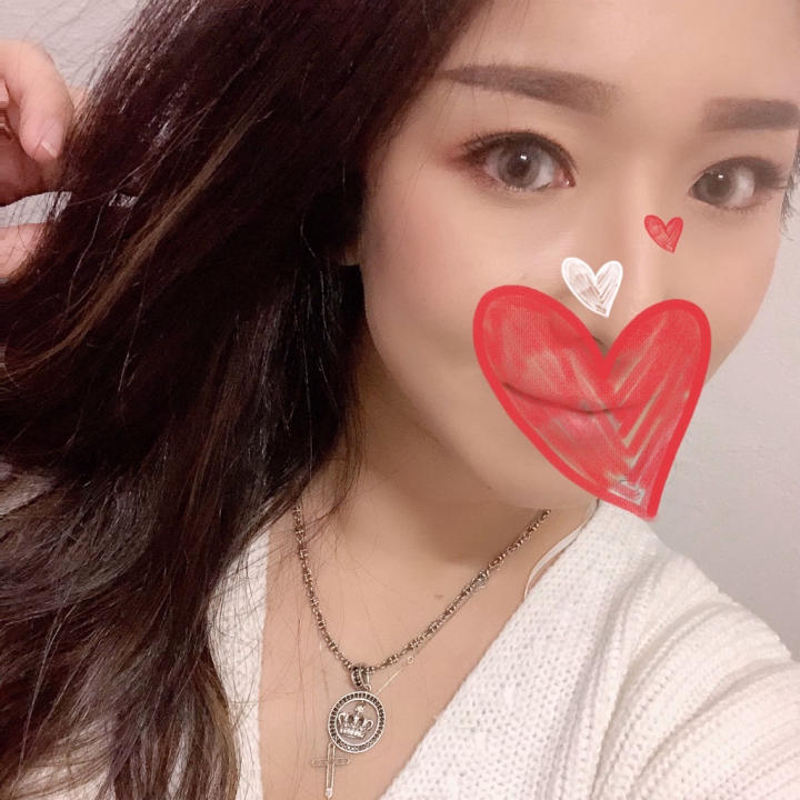 𝐺𝑜𝑜𝑑 𝑚𝑜𝑟𝑛𝑖𝑛𝑔︎ ☕️🍃


今日もいい天気で気分はよしっ🩷

あとはエロエロ紳士様🎩と
戯れるだけ……🩷🩷
今日も🍌からたーーくさん
絞り出しちゃうよっ🫣


あとひびきなんだけど
スケジュール合わなければ実質
土曜日までの出勤で小名浜𝑳‌𝑶‌𝑽‌𝑬
最後になります……😭😭😭


今住んでる四谷(新宿)から岐阜に
お引越ししちゃうの……😢
遠くなるから来れなくなる……

大好きな仕事終わりのとっちゃんも
行けないってなると悲しい……😭


だから……土曜日まで
ひびきの極上ヌルヌル💦プレイを
絶対体感して欲しいな……💋💋