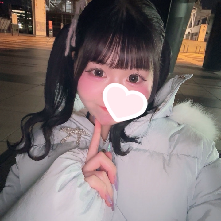 今日もありがとお（｡･ω･｡）

今日はお店で初のゲリライベント
していたのですが
なかよしさんがありすちゃんのバック減ったら可哀想って断ってくれたみたいでт  ̫ тт  ̫ т💕そのやさしいきもちにきゅんきゅんしましたт  ̫ т💕

女の子のバックへらないから
安心してね（｡･ω･｡）♡笑

残すところあと三連勤😙
お誘い待ってるねーえ（｡･ω･｡）