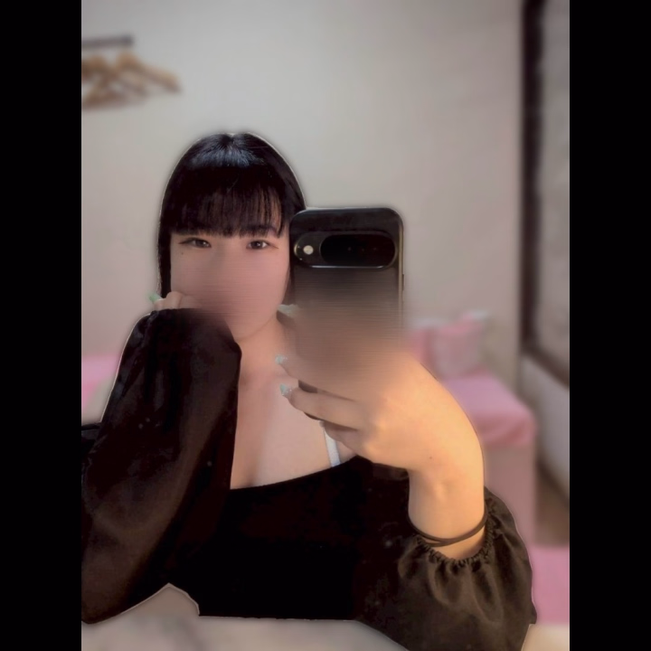 おはようございます🌞

本日も7:00〜24:00で出勤してます🙂‍↕️✨

なんだかんだ早起きにも慣れて、ちゃんと起きれるようになりました😸🤍

今日もたくさんのお兄さんに会えたら嬉しいです！

お待ちしてます🌷