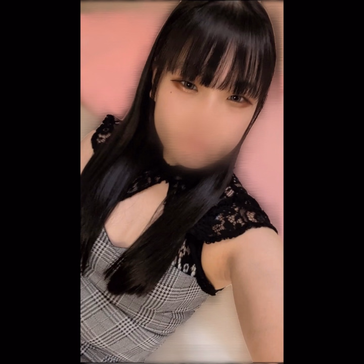 こんばんは！

諸事情により、27日17:00〜24:00、28日9:00〜21:00での出勤に変更になりました🙇🏻‍♀️

明日と明後日の2日間いるので、会いに来てくれたら嬉しいです🙂‍↕️✨

お待ちしてます🌷