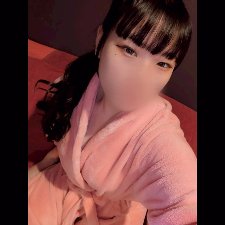 こんばんは！

6月25日、26日の2日間、水戸ハピネスに出勤します🙂‍↕️✨

2日間と短いですが、たくさんのお兄さんに会えたら嬉しいです😸🤍

お時間合うお兄さんいましたら、お待ちしてます🌷