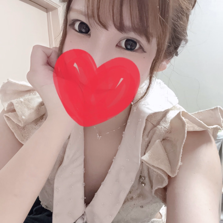 はじめまして


しゅい

っていいます🐰♡♡

3/5にデビューして本日2日目です！

緊張してどきどきです…💓

人見知りですが仲良くなると

甘えんぼなしゅいと仲良くしてください🩵

御奉仕型のMっこです

お兄様が気持ちいいってなってるのが

しゅいの興奮材料…💓

たくさんたくさん感じに来てね？


どんなお兄様に出会えるのか楽しみ

沢山イチャイチャして

沢山疲れを癒しに来てね？？




しゅいのことよろしくお願いします(*´ω｀*)





🐰しゅい🐰