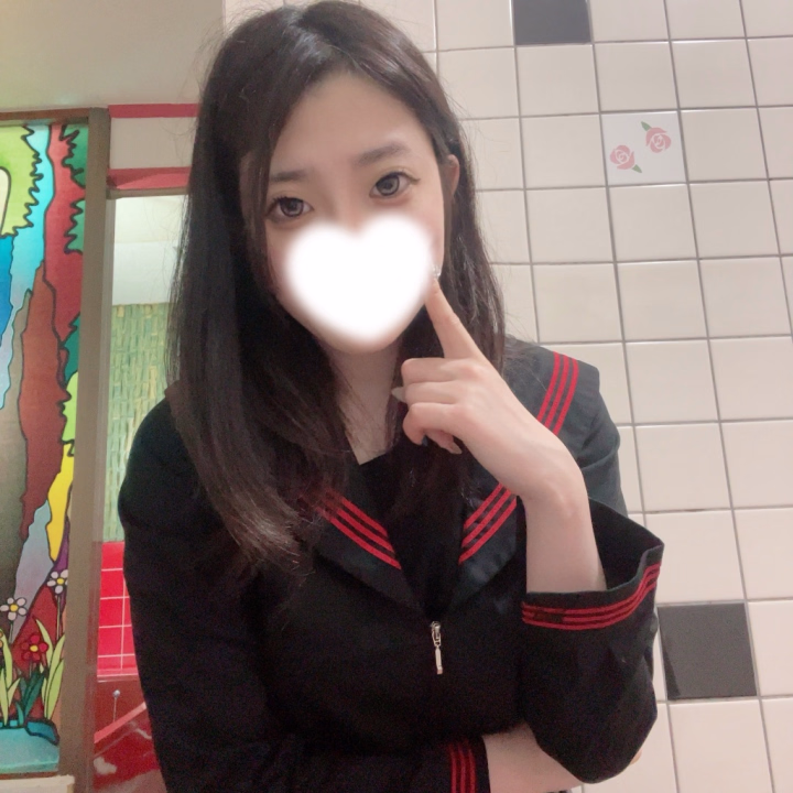 今日は可愛い下着つけてるんだぁ💞
みんなはどんな下着が好き？
最終日たっくさんのお兄様に会えたら嬉しいです🥺💞