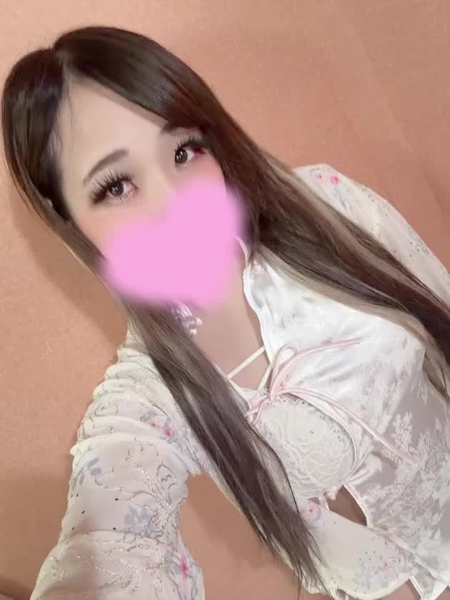 今日雨降ってて寒いですが
優しいお兄さんが続出来店！！


これは嬉しい☺️


次回１３時すぎ！


お誘いお待ちしてます♡