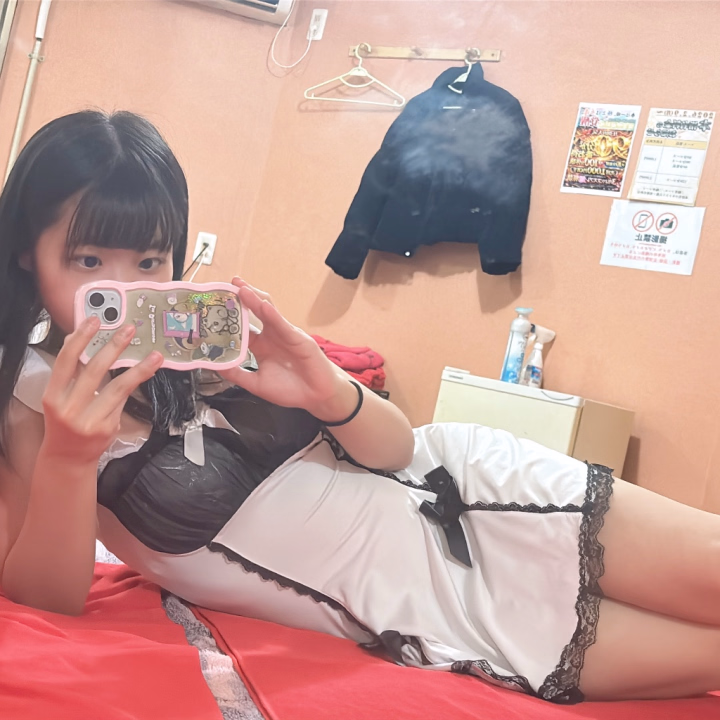 顔が必〇🤣🤣🤣

色んな写真撮ってみてる➰‪‪

写真撮るのって楽しいね🥰🫶🏻